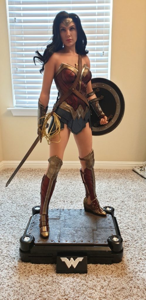 wonder woman life size statue