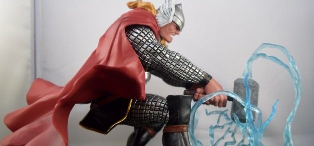 Diamond Select’s The Might Thor Diorama Review