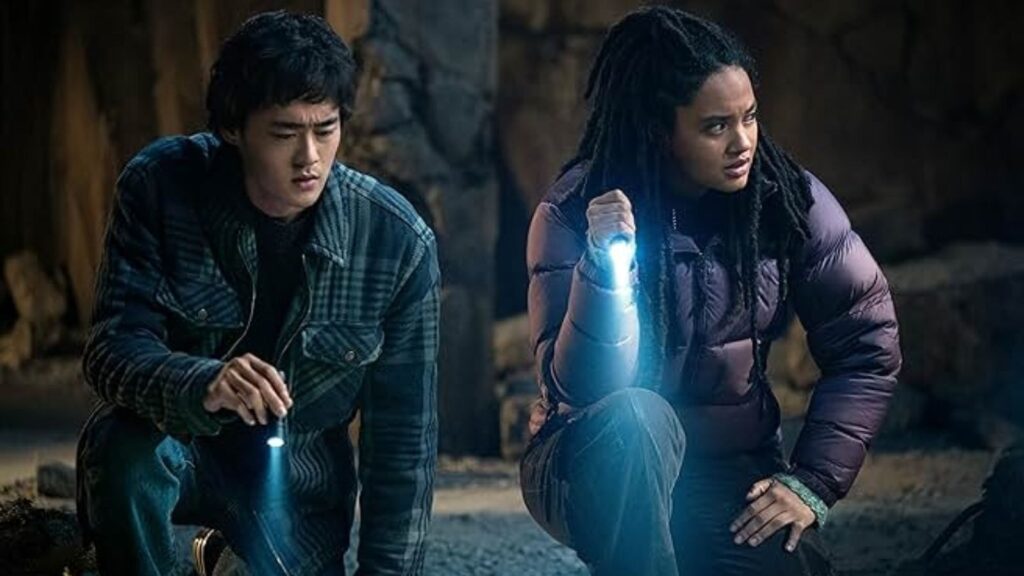 Ren Watabe and Kiersey Clemons in Monarch: Legacy of Monsters Season 1