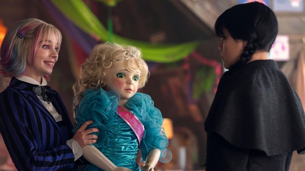 Emma Myers as Enid Sinclair and Jenna Ortega as Wednesday Addams in Wednesday season 2