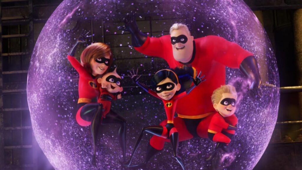 Elastigirl Violet Dash Jack-Jack Craig T Nelson Holly Hunter in Incredibles 2