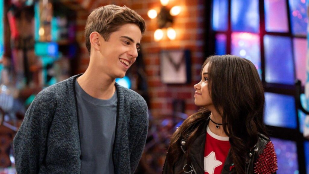 Janice LeAnn Brown and Alkaio Thiele share friendly moment, from Wizards Beyond Waverly Place season 1