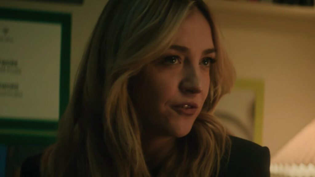 Abby Elliott as Natalie Berzatto discusses restaurant future with confidence, from The Bear Season 5